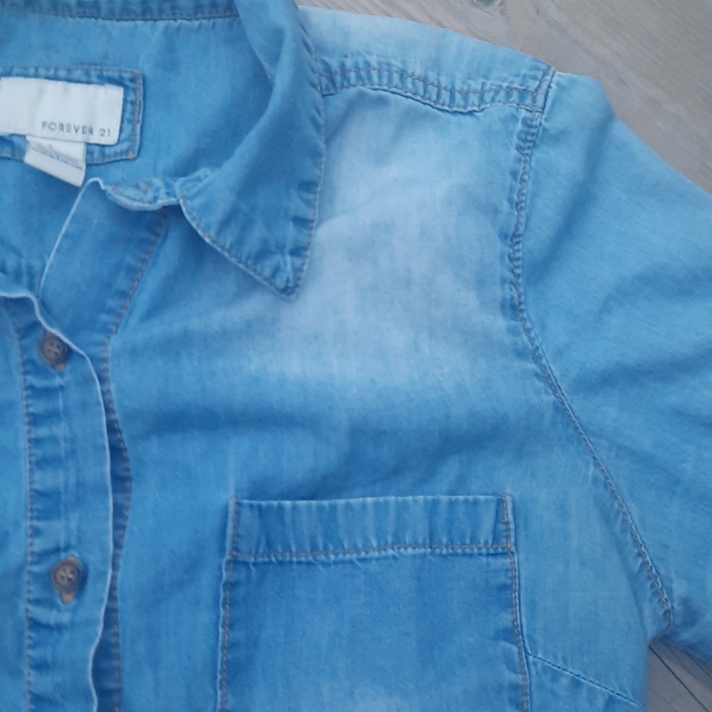 Forever 21 button down - Picture 3 of 9